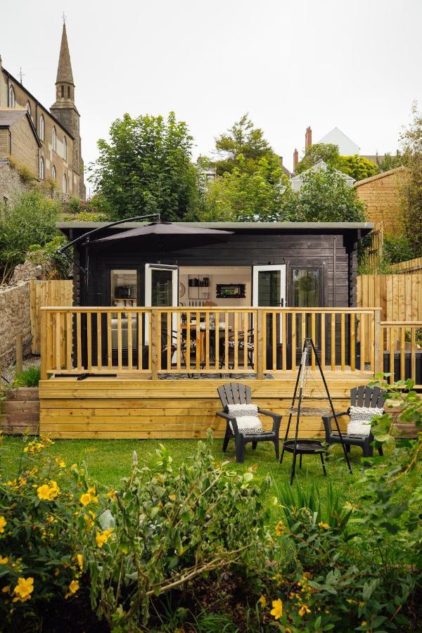 Caban Du Bach Pembroke With Private Garden Villa Exterior photo